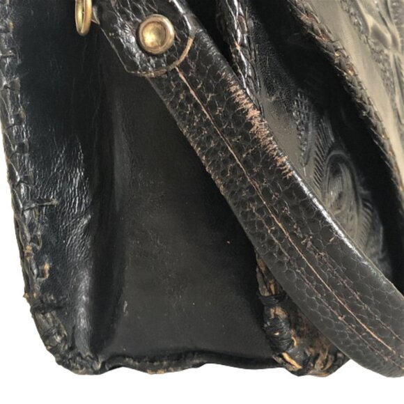 Vintage leather tooled shoulder bag purse - Picture 7 of 16